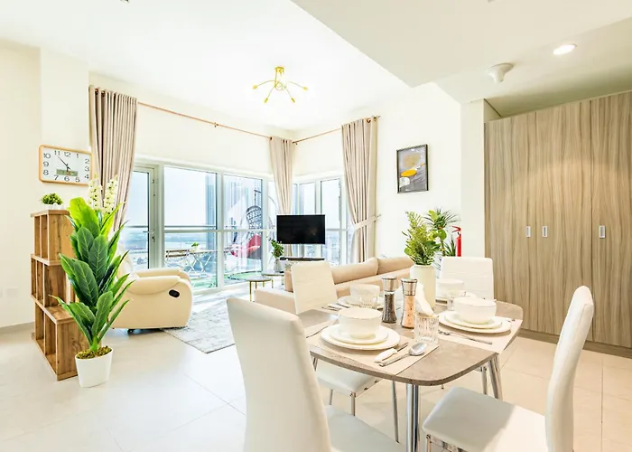 Vibrant City Studio