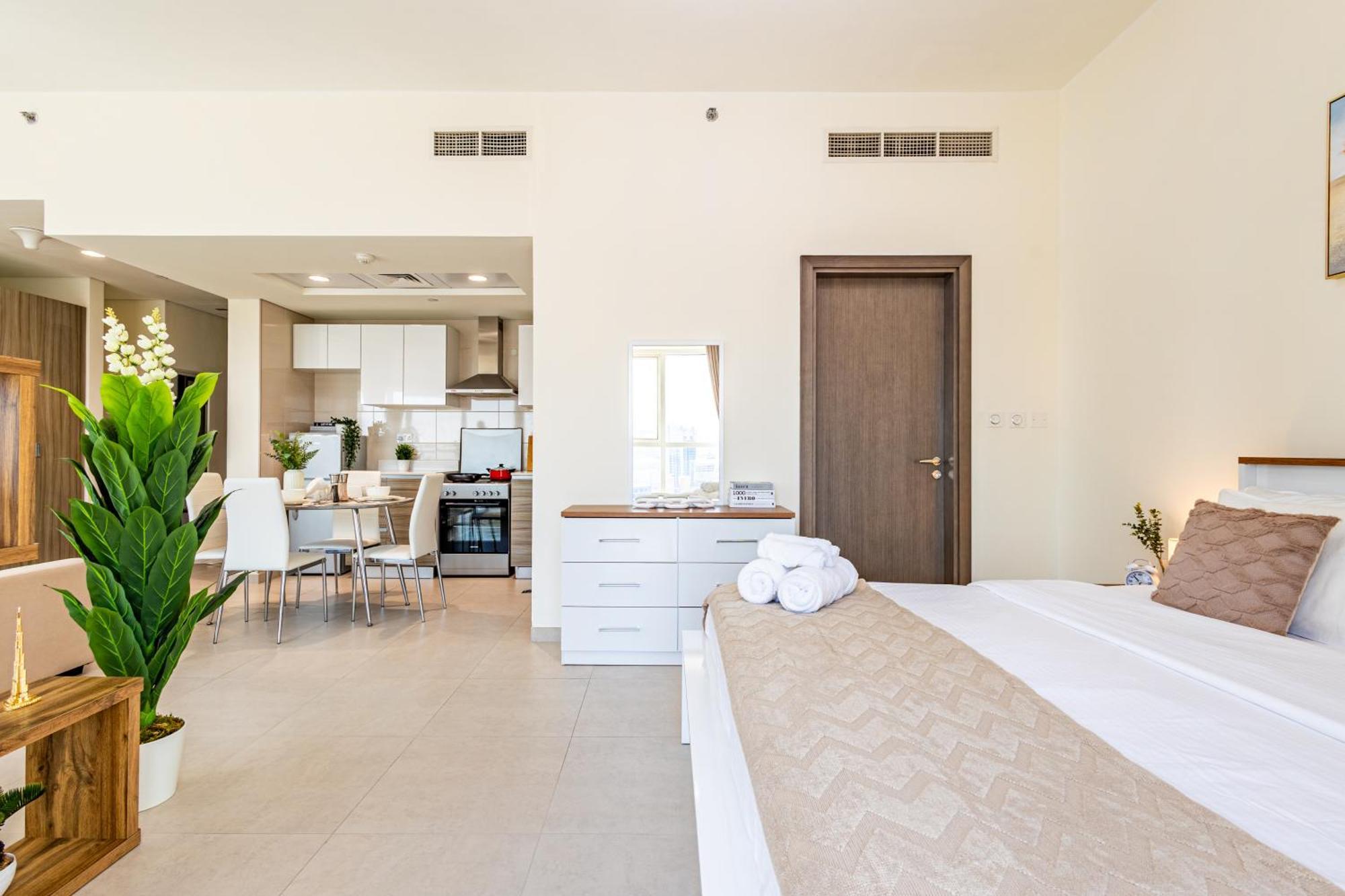 Vibrant Apartment Abu Dhabi
